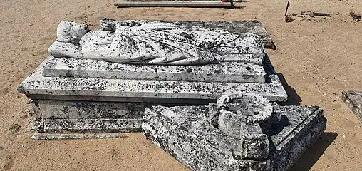 Croix celtique cimetière