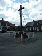 Calvaire sur la place.