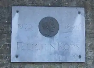 Détail du monument du parc Louise-Marie.