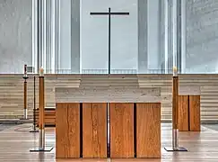 Le chœur de l'église « Heilig-Kreuz-Kirche ».