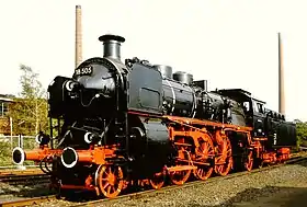 Une sœur de la 18 526, la :S 3/6 Bavaroise&nbsp;(de) en tête du Rheingold dans l'album.