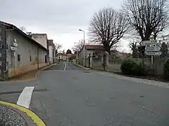 Route de Vichy (D 211).