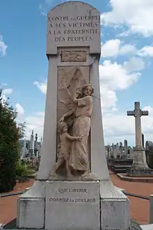Monument aux morts communal, vue globale