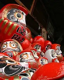 Figurines daruma au temple Daruma-ji à Takasaki.