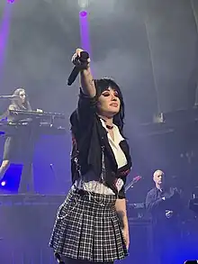 Demi Lovato en concert à Montréal lors de sa tournée Holy Fvck en octobre 2022.