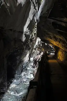 Vue du fond des gorges.