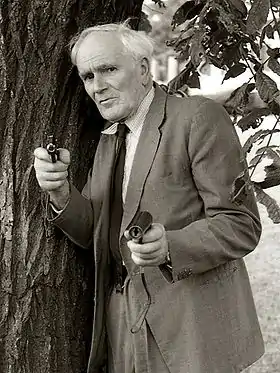 Le lieutenant britannique Desmond Llewelyn.