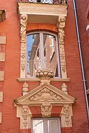 Fenêtre dans la cour