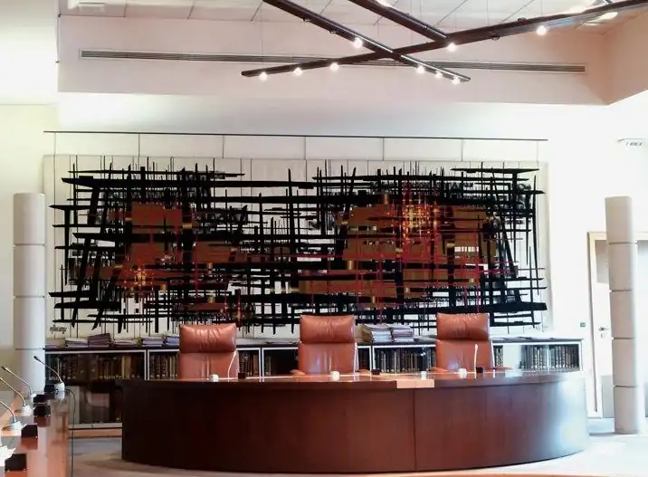 Salle d'audience de la 2e chambre civile de la Cour de cassation, Paris.