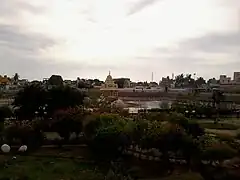 Vue de Tiruvallur et d'un temple.