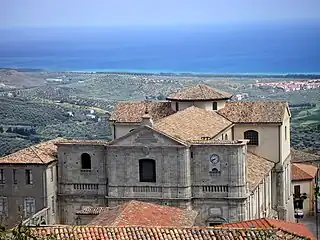 Vue sur la mer depuis le haut de la cathédrale.