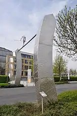 Walking Men, Dortelweil (de), Hausen (Francfort)