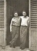 Rencontre de deux poètes en Italie : Dylan Thomas (à gauche) et Luigi Berti (1947).