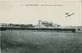 Le champ de courses et la tribune d'honneur dans les années 1920