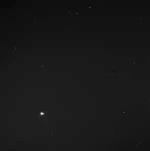 La Terre et la Lune photographiées par la caméra grand angle d’une distance de 183&nbsp;millions de kilomètres.