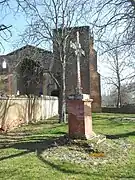 Cimetière attenant (côté sud).