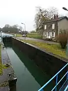 Écluse 24 du canal entre Champagne et Bourgogne.