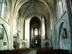Nef de Notre-Dame de la Couture (1180-déb XIIIe siècle).