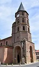 Clocher-porche de l'église Saint-Adrien de l'Isle-en-Dodon