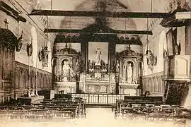 Intérieur de l'église au début du XXe&nbsp;siècle.