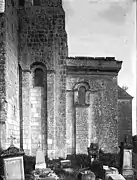 Au sud, fenêtre carolingienne,