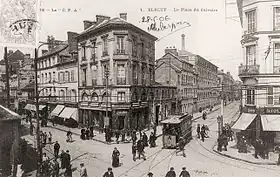La place du Calvaire.