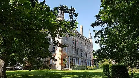 Vue du côté entrée