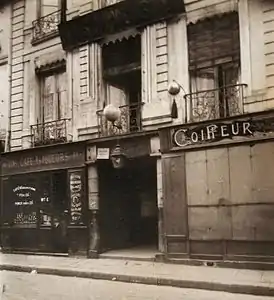 No&nbsp;44, rue Mazarine (photographie par Eugène Atget).