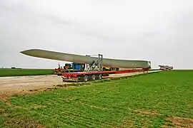 Pale sur une remorque.