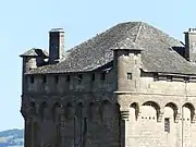 Chemin de ronde et échauguettes.