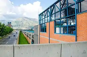 Extérieur de la station en 2016.