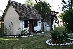 Autres bâtiments dans le parc.