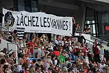 Banderole « Lâchez les Vannes »
