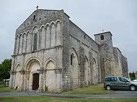 Image illustrative de l’article Église Saint-Hippolyte de Saint-Hippolyte (Charente-Maritime)