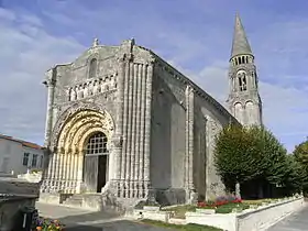 Église du XIIe&nbsp;siècle.