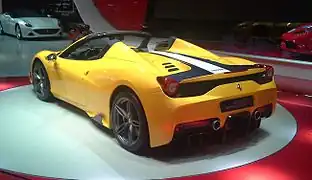 La 458 Speciale A vue de trois-quarts arrière.