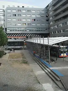 La partie sud du forum des Arènes