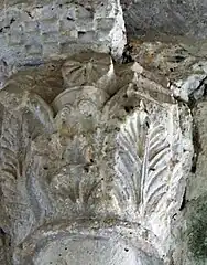 Chapiteau à palmettes de l'arc triomphal