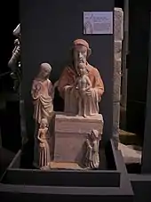 Statue de la Présentation au Temple du XVe&nbsp;siècle de l'église de Saint-Siméon présentée à Caen à l'occasion de l'exposition Chefs-d'œuvre du gothique en Normandie en 2008.