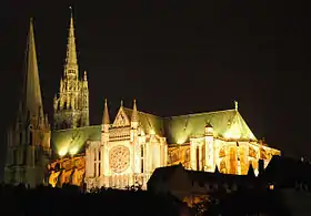 Cathédrale de Chartres (vue de nuit).