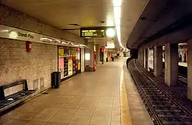 Image illustrative de l’article Willy-Brandt-Platz (métro léger de Francfort)