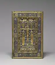 Plaque de la couverture d'un livre d'Évangiles élaboré à Limoges au XIIIe&nbsp;siècle (Walters Art Museum, Baltimore, États-Unis).