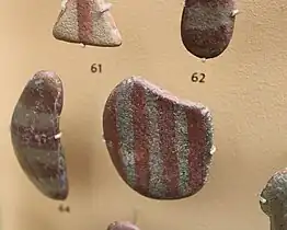 Galets peints- Musée d'archéologie nationale.