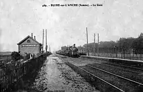 Voies, quais et bâtiment voyageurs, vers 1900.