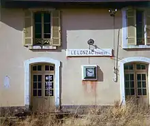 Ancien bâtiment voyageurs de la gare du Lonzac.