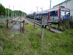 Voies de garage et rame Z&nbsp;20900.