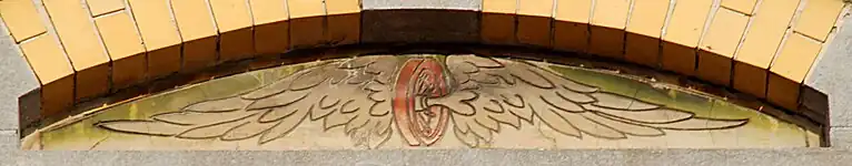 Sgraffite «&nbsp;roue ailée&nbsp;».