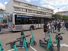 Mercedes Citaro Facelift n°76 de Keolis Delion sur la nouvelle ligne 3 à Poissy.