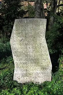 Pierre commémorative à la mémoire de la première transmission à courant continu (Miesbach–Munich) en 1882