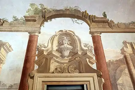 Finte rovine e putti, Palazzina della Livia